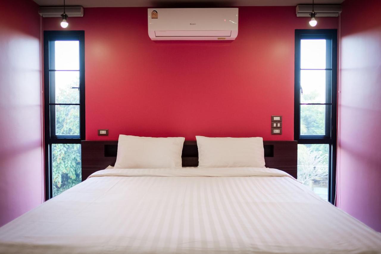 Hostel Werun Nimbly Chiang Mai Zewnętrze zdjęcie
